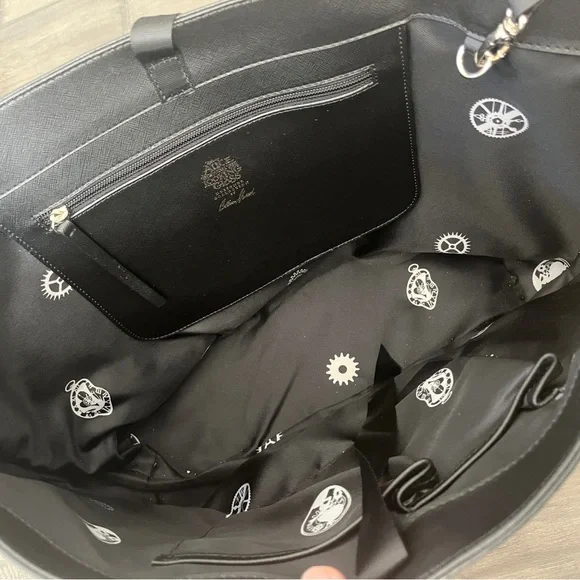 Disney AliceThrough the Looking Glass Collection Coleen Atwood Tote - Picture 6 of 10